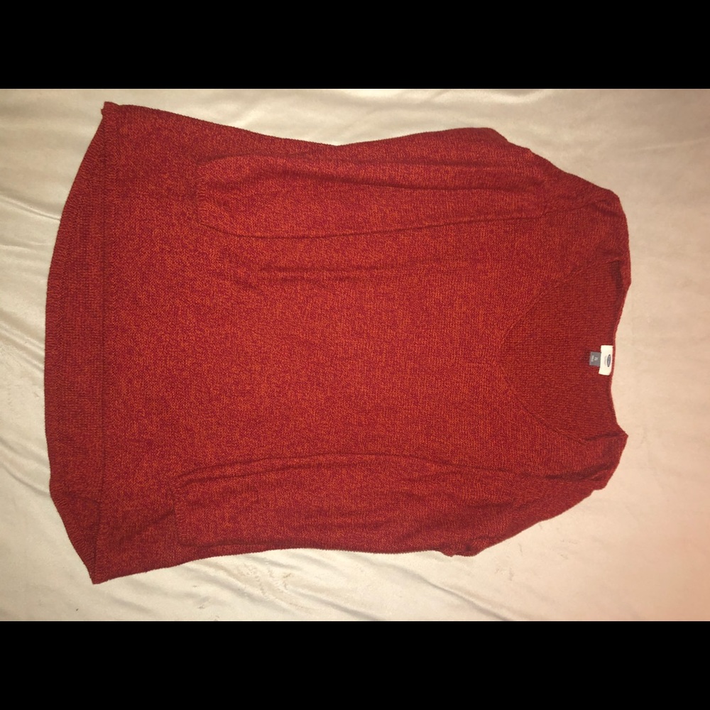Knit long sleeve sweater
